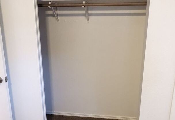 2 beds, 2 baths, 900 sqft, $1,525, Unit #24