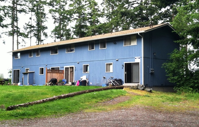 Roberston (1006 Waterloo Rd)