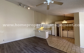 4367 B WOODSTOCK DR