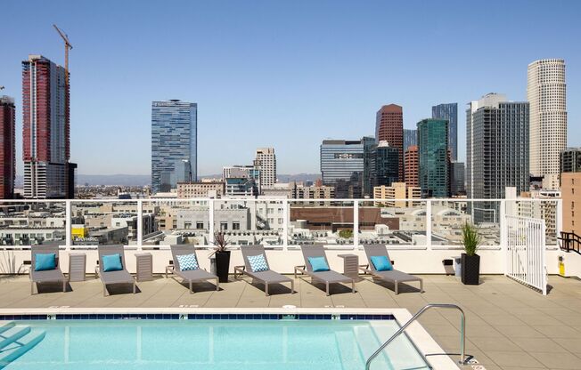 2 beds, 1 bath, 1,100 sqft, $2,700, Unit 407