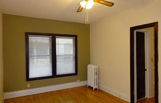 20  -  1536 LaSalle