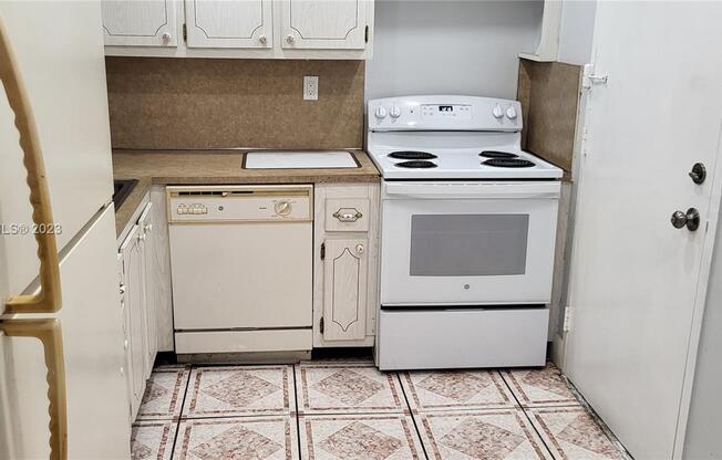 16740 NE 9 AV