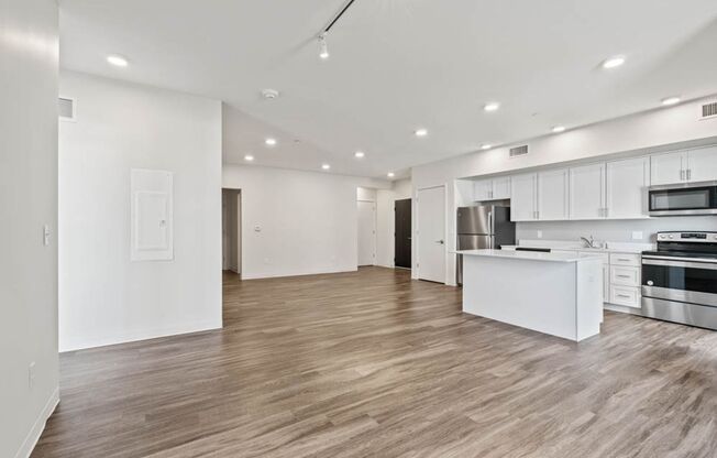 2 beds, 2 baths, 1,300 sqft, $2,100, Unit #110