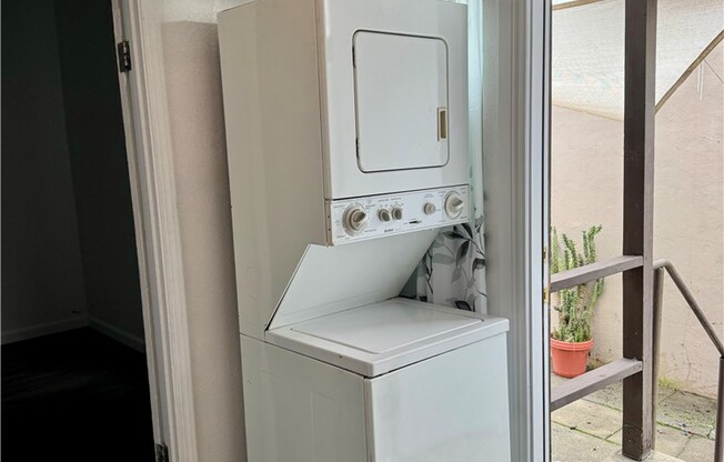 5118 HUNTINGTON DR S