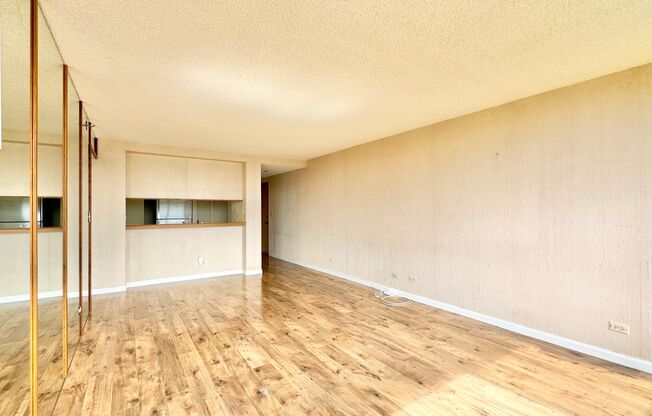 HIGHLY DESIRABLE 2 BED/2 BATH SPECTACULAR VIEWS