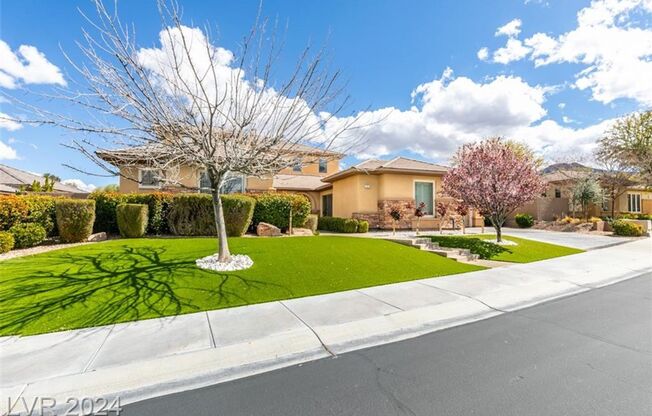 INCREDIBLE 6,000 SQ. FT. HOME IN ANTHEM COUNTRY CLUB