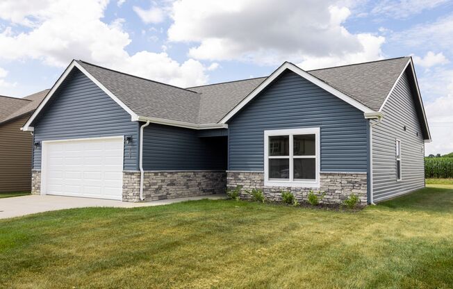 Contemporary Ranch-Style Home with Stainless Steel Appliances & Spacious Open Living