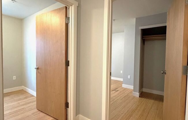 2 beds, 1 bath, 420 sqft, $1,250, Unit 101