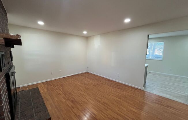 $500 Move in Special - Spacious 4 bed 2 bath Townhouse Near Fitzsimmons/Anschutz Campus with Finished Basement!!