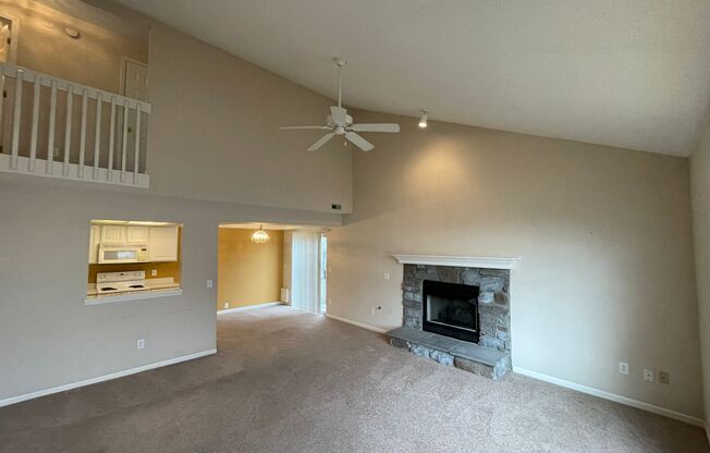 5707-5713 Thornbriar Lane