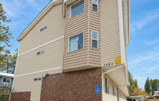1101 W Emma Ave