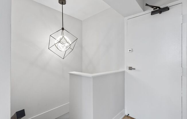 3 beds, 1.5 baths, 1,001 sqft, $3,400, Unit 22H