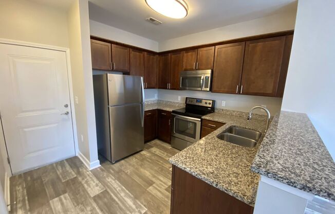 2 beds, 2 baths, 1,160 sqft, $1,899, Unit 40-202