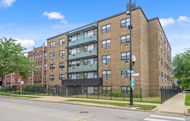 7700 South Shore
