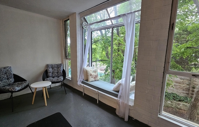 1 bed, 1 bath, 870 sqft, $3,100, Unit 407