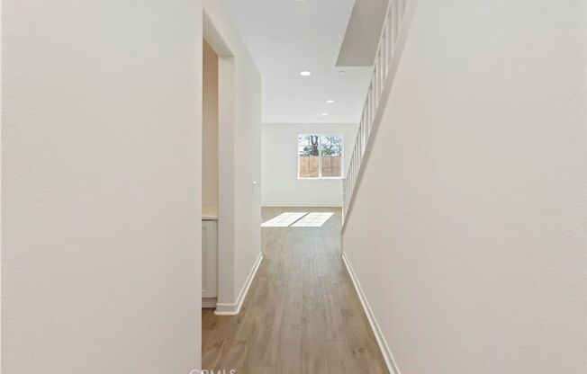Charming 4-Bedroom Townhome Rental in West End, Fontana - 7064 Mallow Dr, Unit 2