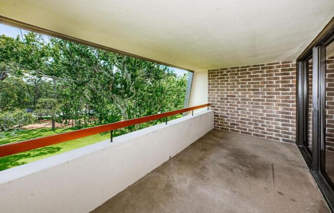 2 beds, 2 baths, 1,210 sqft, $1,950