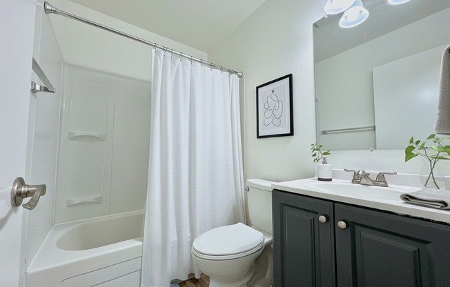 2 beds, 1 bath, 605 sqft, $1,495, Unit 48