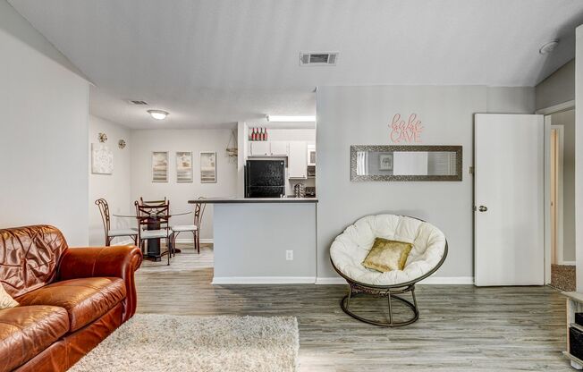 2 beds, 2 baths, 1,000 sqft, $1,050, Unit B15
