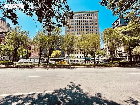 2790 BROADWAY