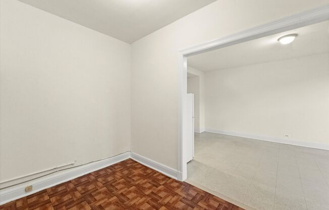 Studio, 1 bath, 417 sqft, $1,350, Unit 203