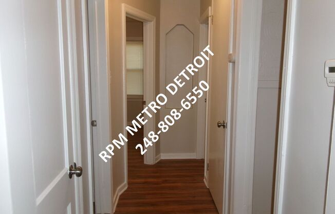 3 beds, 2.5 baths, $1,350, Unit (OM)