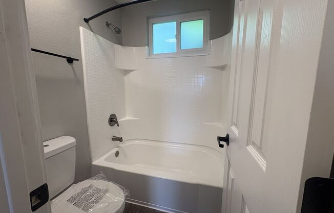 1 bed, 1 bath, 540 sqft, $2,175, Unit 320-24