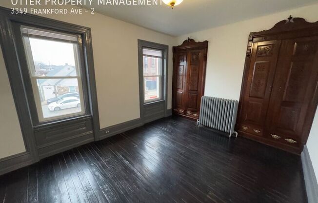 3349 FRANKFORD AVE