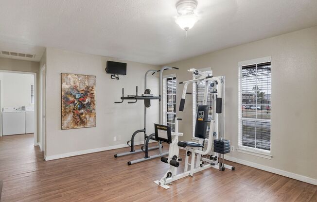 2 beds, 2 baths, 950 sqft, $1,089, Unit 13-004