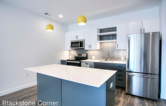 3618 Farnam