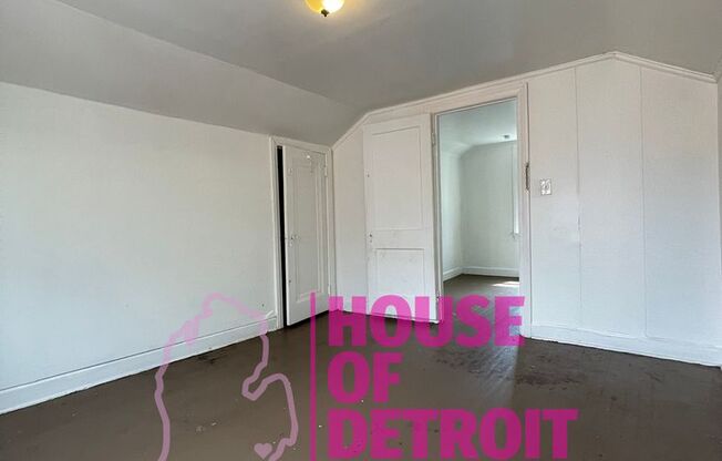 3 beds, 1 bath, $1,235