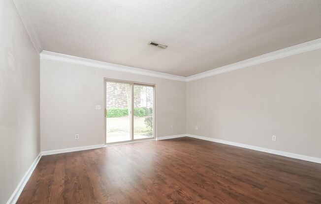 2 bedroom / 1.5 bath Townhome ~ Hannahan, SC
