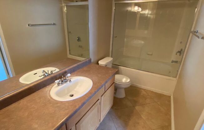 2 beds, 2 baths, 1,024 sqft, $1,395, Unit 1726