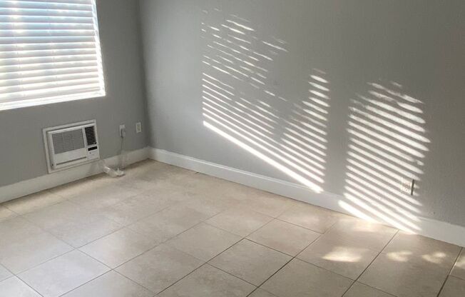 2 beds, 1 bath, 634 sqft, $1,750, Unit 330-07
