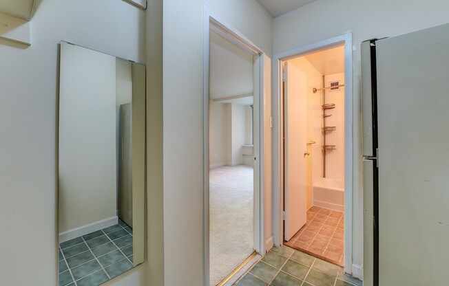 Studio, 1 bath, $1,495