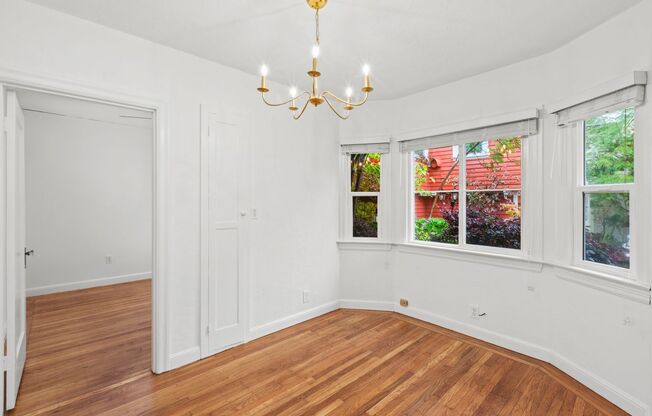 1500 Floribunda Avenue (967r)