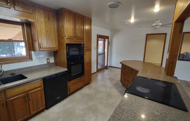 ALL PROSPECTIVE TENANTS MUST SUBMIT A $58 NON-REFUNDABLE APPLICATION FEE PER APPLICANT ONLINE AND BE PRE-QUALIFIED PRIOR TO ANY SHOWINGS Apply online at: puebloarearentals.com Application process could take up to 3 business days