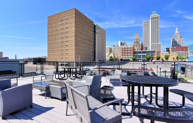 2 beds, 2 baths, 900 sqft, $1,599, Unit 3114