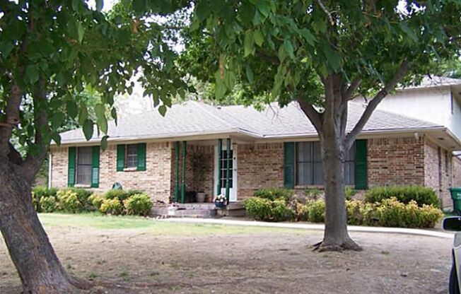 4114 MAIN ST