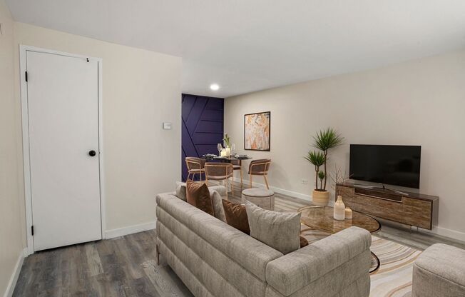 2 beds, 1 bath, 803 sqft, $1,400, Unit F-312