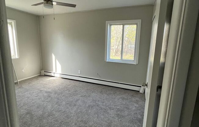 1 bed, 1 bath, $960, Unit 205
