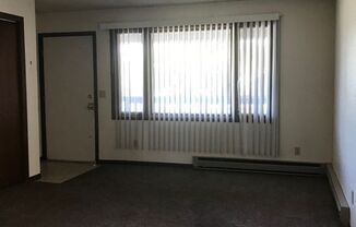 2 Bedroom 1 Bath 4Plex-5 Mins from Campus