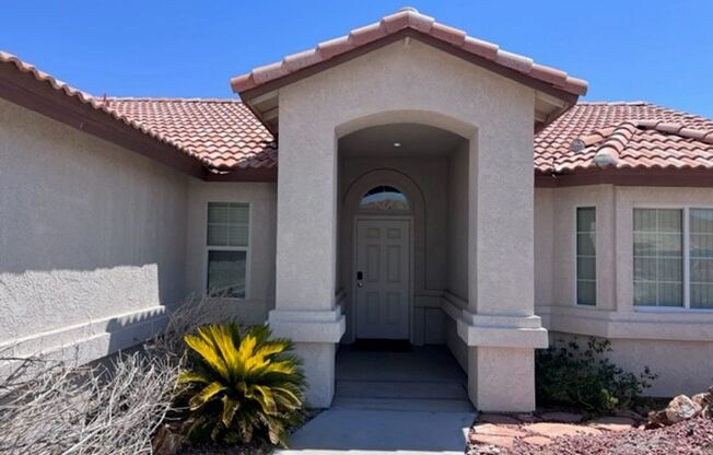 3 Bedroom Desert Foothills Fully Furnished!  Corner lot W/Boat Deep Garage