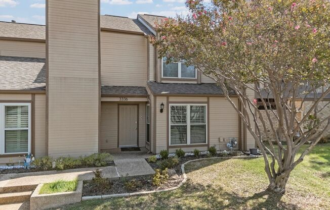 Updated Amazing Townhome