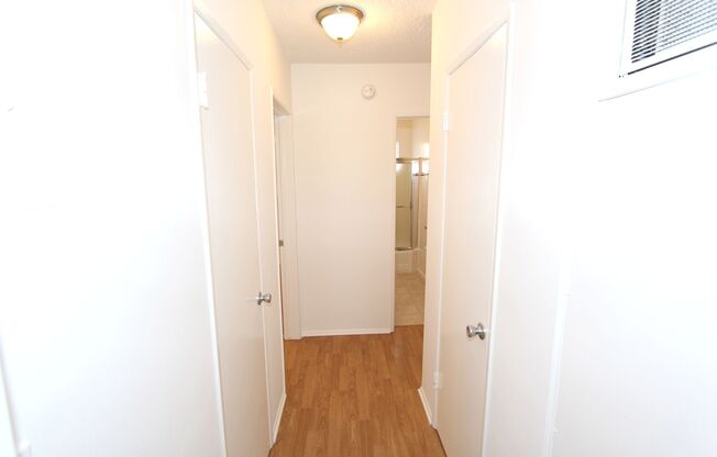 Studio, 1 bath, 450 sqft, $1,550, Unit 22