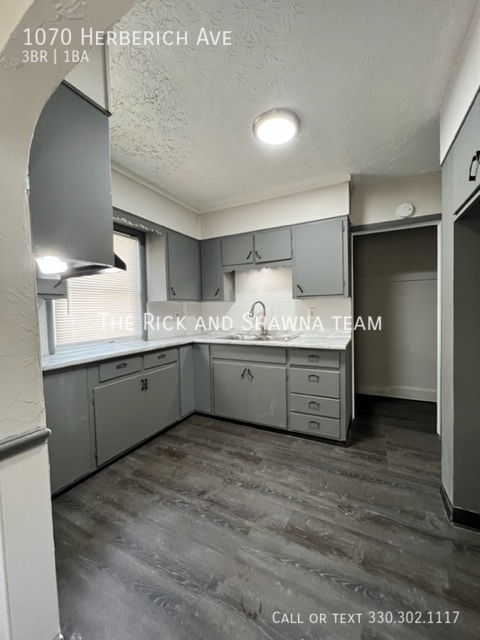 3 beds, 1 bath, 1,288 sqft, $1,145