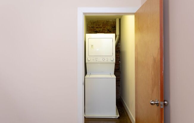 1 bed, 1 bath, 700 sqft, $1,450, Unit 109