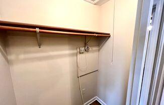 305 - 3039 West Liberty Avenue