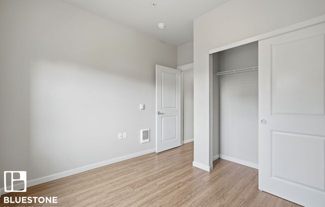 2 beds, 1 bath, 622 sqft, $1,575, Unit 212