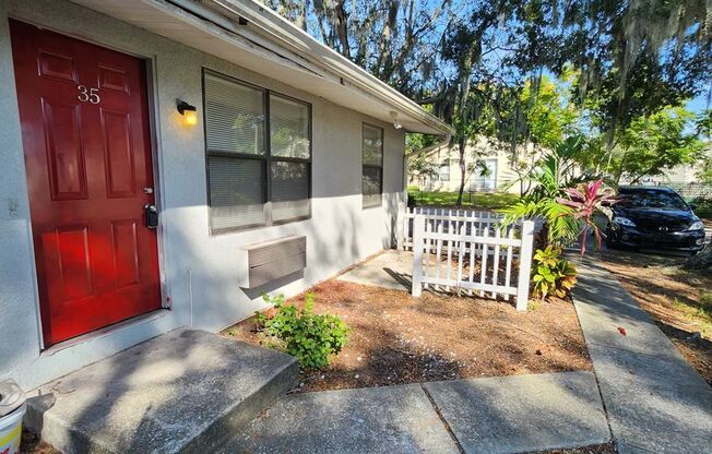 2 beds, 1 bath, 700 sqft, $1,250, Unit Unit 35